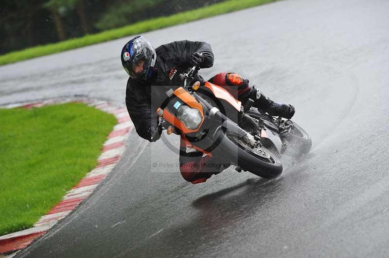 Motorcycle action photographs;Trackday digital images;cadwell;cadwell park photographs;event digital images;eventdigitalimages;motor racing louth lincolnshire;no limits trackdays;peter wileman photography;trackday;trackday photos
