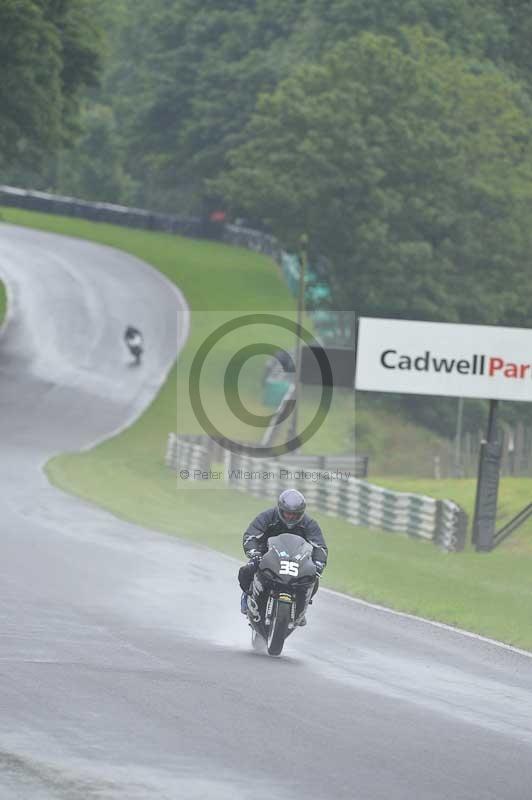 Motorcycle action photographs;Trackday digital images;cadwell;cadwell park photographs;event digital images;eventdigitalimages;motor racing louth lincolnshire;no limits trackdays;peter wileman photography;trackday;trackday photos