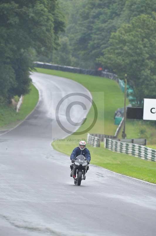 Motorcycle action photographs;Trackday digital images;cadwell;cadwell park photographs;event digital images;eventdigitalimages;motor racing louth lincolnshire;no limits trackdays;peter wileman photography;trackday;trackday photos