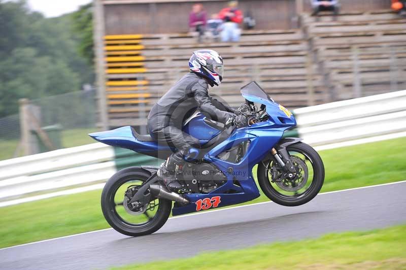 Motorcycle action photographs;Trackday digital images;cadwell;cadwell park photographs;event digital images;eventdigitalimages;motor racing louth lincolnshire;no limits trackdays;peter wileman photography;trackday;trackday photos