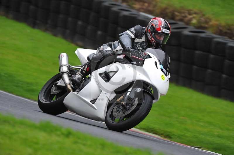 Motorcycle action photographs;Trackday digital images;cadwell;cadwell park photographs;event digital images;eventdigitalimages;motor racing louth lincolnshire;no limits trackdays;peter wileman photography;trackday;trackday photos