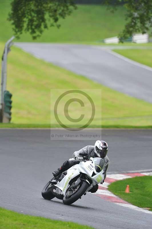 Motorcycle action photographs;Trackday digital images;cadwell;cadwell park photographs;event digital images;eventdigitalimages;motor racing louth lincolnshire;no limits trackdays;peter wileman photography;trackday;trackday photos