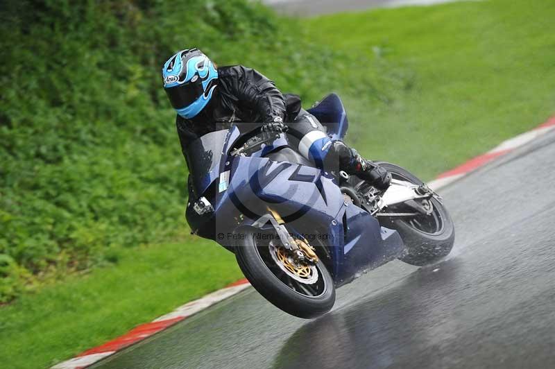Motorcycle action photographs;Trackday digital images;cadwell;cadwell park photographs;event digital images;eventdigitalimages;motor racing louth lincolnshire;no limits trackdays;peter wileman photography;trackday;trackday photos