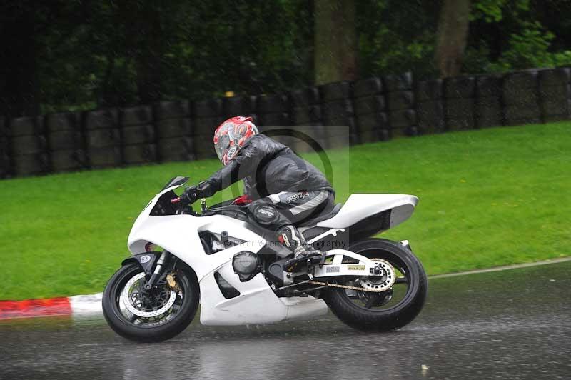 Motorcycle action photographs;Trackday digital images;cadwell;cadwell park photographs;event digital images;eventdigitalimages;motor racing louth lincolnshire;no limits trackdays;peter wileman photography;trackday;trackday photos