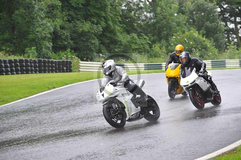 Motorcycle action photographs;Trackday digital images;cadwell;cadwell park photographs;event digital images;eventdigitalimages;motor racing louth lincolnshire;no limits trackdays;peter wileman photography;trackday;trackday photos
