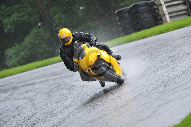 Motorcycle action photographs;Trackday digital images;cadwell;cadwell park photographs;event digital images;eventdigitalimages;motor racing louth lincolnshire;no limits trackdays;peter wileman photography;trackday;trackday photos