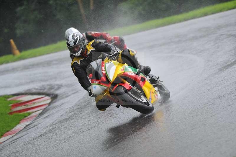 Motorcycle action photographs;Trackday digital images;cadwell;cadwell park photographs;event digital images;eventdigitalimages;motor racing louth lincolnshire;no limits trackdays;peter wileman photography;trackday;trackday photos