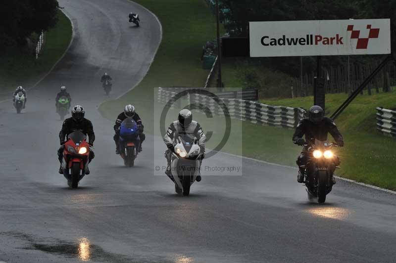 Motorcycle action photographs;Trackday digital images;cadwell;cadwell park photographs;event digital images;eventdigitalimages;motor racing louth lincolnshire;no limits trackdays;peter wileman photography;trackday;trackday photos