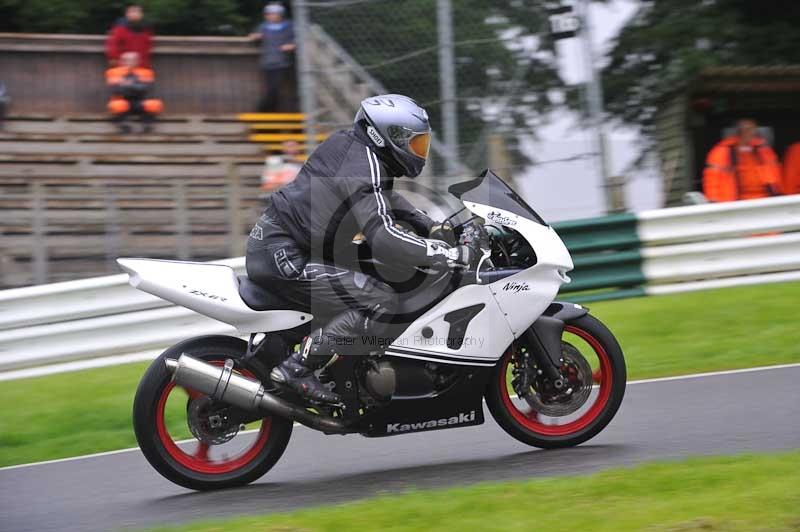 Motorcycle action photographs;Trackday digital images;cadwell;cadwell park photographs;event digital images;eventdigitalimages;motor racing louth lincolnshire;no limits trackdays;peter wileman photography;trackday;trackday photos