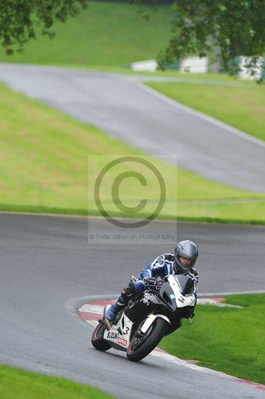 Motorcycle action photographs;Trackday digital images;cadwell;cadwell park photographs;event digital images;eventdigitalimages;motor racing louth lincolnshire;no limits trackdays;peter wileman photography;trackday;trackday photos