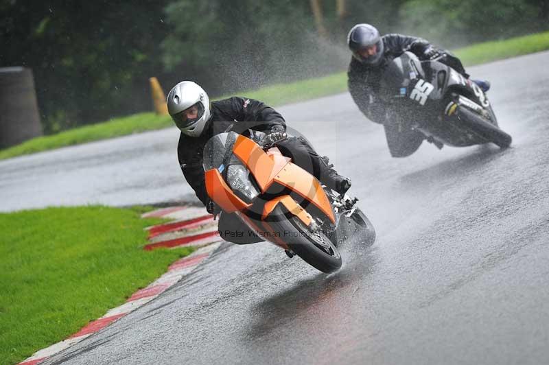 Motorcycle action photographs;Trackday digital images;cadwell;cadwell park photographs;event digital images;eventdigitalimages;motor racing louth lincolnshire;no limits trackdays;peter wileman photography;trackday;trackday photos