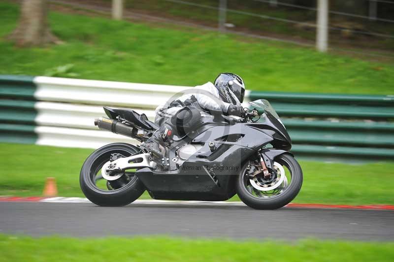 Motorcycle action photographs;Trackday digital images;cadwell;cadwell park photographs;event digital images;eventdigitalimages;motor racing louth lincolnshire;no limits trackdays;peter wileman photography;trackday;trackday photos
