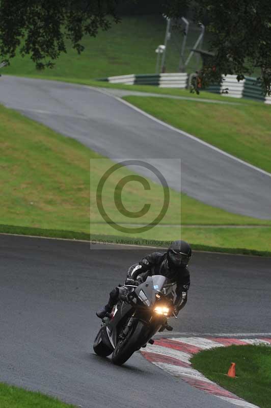 Motorcycle action photographs;Trackday digital images;cadwell;cadwell park photographs;event digital images;eventdigitalimages;motor racing louth lincolnshire;no limits trackdays;peter wileman photography;trackday;trackday photos