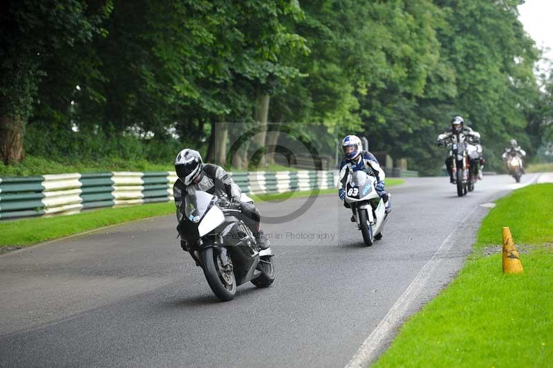 Motorcycle action photographs;Trackday digital images;cadwell;cadwell park photographs;event digital images;eventdigitalimages;motor racing louth lincolnshire;no limits trackdays;peter wileman photography;trackday;trackday photos
