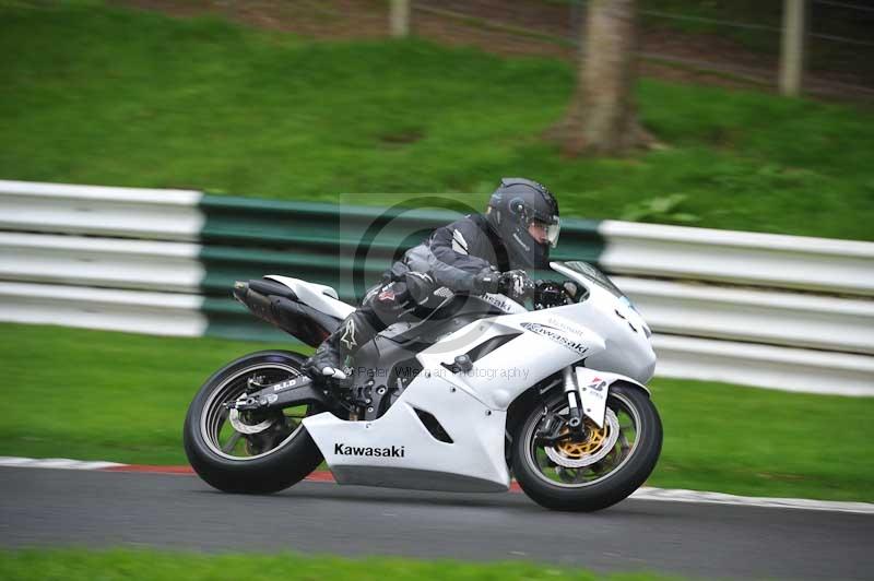 Motorcycle action photographs;Trackday digital images;cadwell;cadwell park photographs;event digital images;eventdigitalimages;motor racing louth lincolnshire;no limits trackdays;peter wileman photography;trackday;trackday photos
