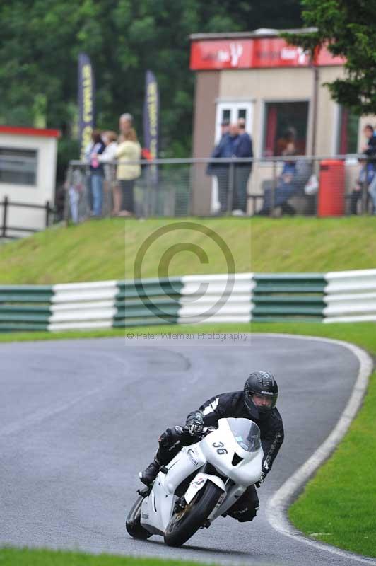 Motorcycle action photographs;Trackday digital images;cadwell;cadwell park photographs;event digital images;eventdigitalimages;motor racing louth lincolnshire;no limits trackdays;peter wileman photography;trackday;trackday photos