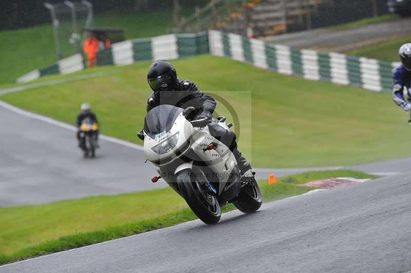 Motorcycle action photographs;Trackday digital images;cadwell;cadwell park photographs;event digital images;eventdigitalimages;motor racing louth lincolnshire;no limits trackdays;peter wileman photography;trackday;trackday photos
