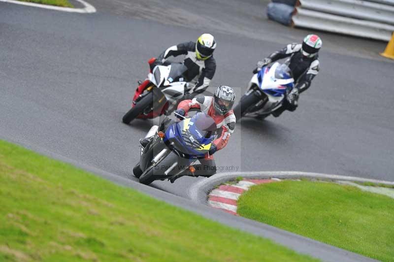 Motorcycle action photographs;Trackday digital images;cadwell;cadwell park photographs;event digital images;eventdigitalimages;motor racing louth lincolnshire;no limits trackdays;peter wileman photography;trackday;trackday photos