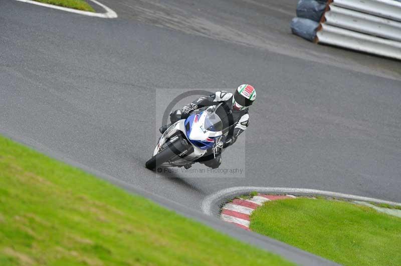 Motorcycle action photographs;Trackday digital images;cadwell;cadwell park photographs;event digital images;eventdigitalimages;motor racing louth lincolnshire;no limits trackdays;peter wileman photography;trackday;trackday photos