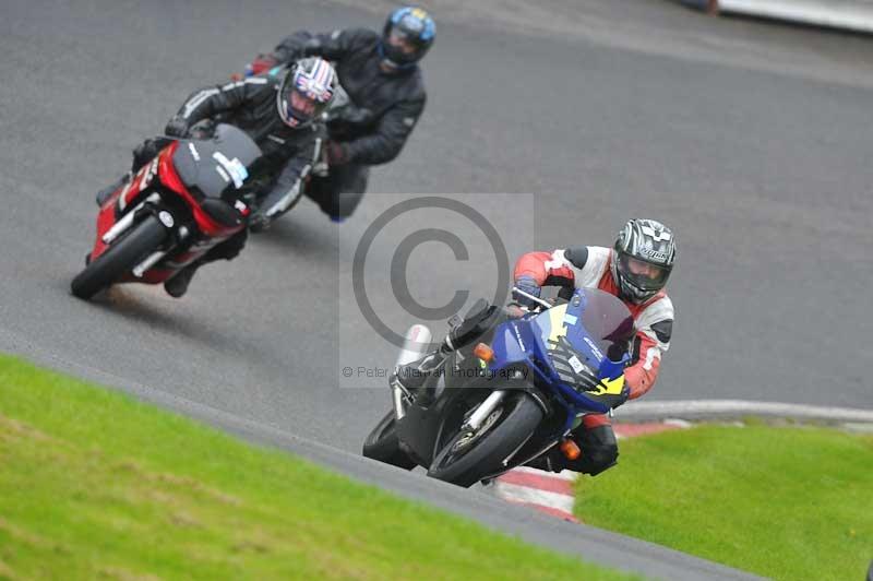 Motorcycle action photographs;Trackday digital images;cadwell;cadwell park photographs;event digital images;eventdigitalimages;motor racing louth lincolnshire;no limits trackdays;peter wileman photography;trackday;trackday photos
