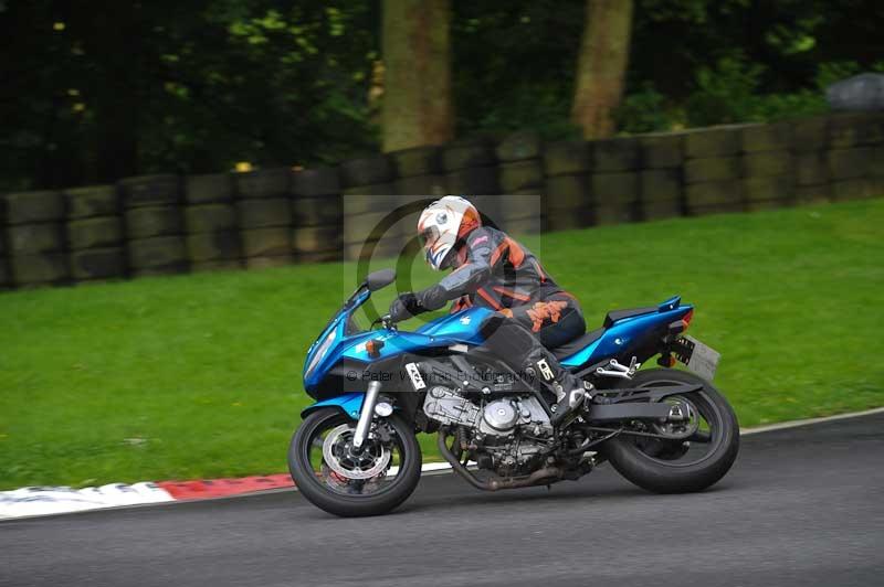 Motorcycle action photographs;Trackday digital images;cadwell;cadwell park photographs;event digital images;eventdigitalimages;motor racing louth lincolnshire;no limits trackdays;peter wileman photography;trackday;trackday photos