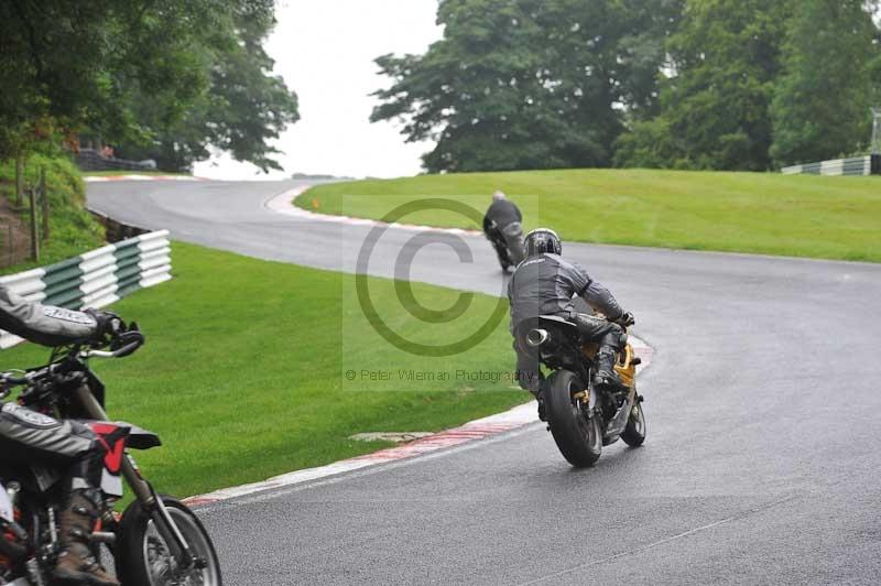 Motorcycle action photographs;Trackday digital images;cadwell;cadwell park photographs;event digital images;eventdigitalimages;motor racing louth lincolnshire;no limits trackdays;peter wileman photography;trackday;trackday photos
