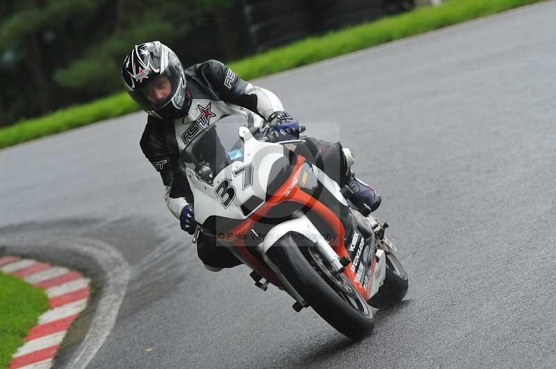 Motorcycle action photographs;Trackday digital images;cadwell;cadwell park photographs;event digital images;eventdigitalimages;motor racing louth lincolnshire;no limits trackdays;peter wileman photography;trackday;trackday photos