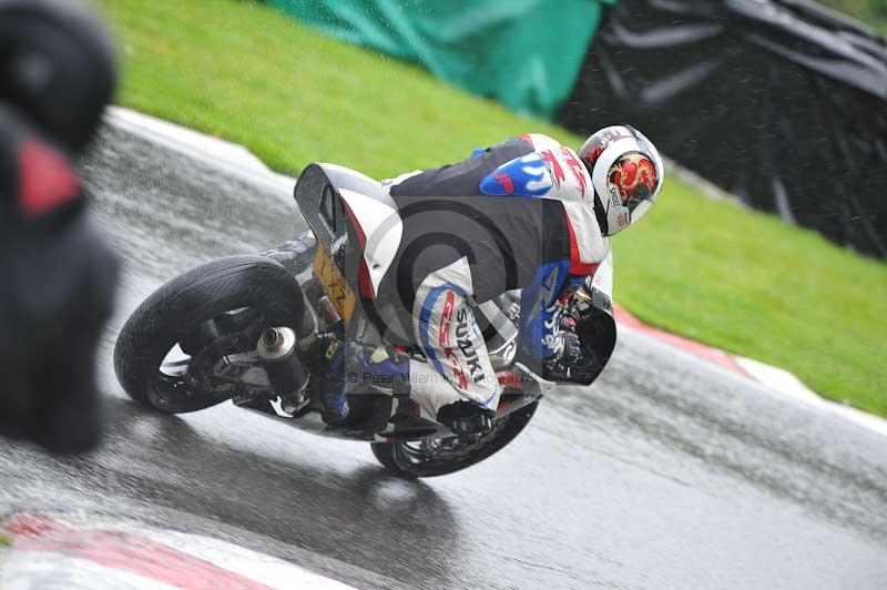 Motorcycle action photographs;Trackday digital images;cadwell;cadwell park photographs;event digital images;eventdigitalimages;motor racing louth lincolnshire;no limits trackdays;peter wileman photography;trackday;trackday photos