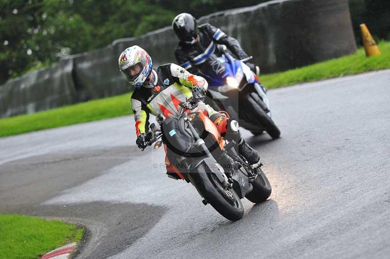 Motorcycle action photographs;Trackday digital images;cadwell;cadwell park photographs;event digital images;eventdigitalimages;motor racing louth lincolnshire;no limits trackdays;peter wileman photography;trackday;trackday photos
