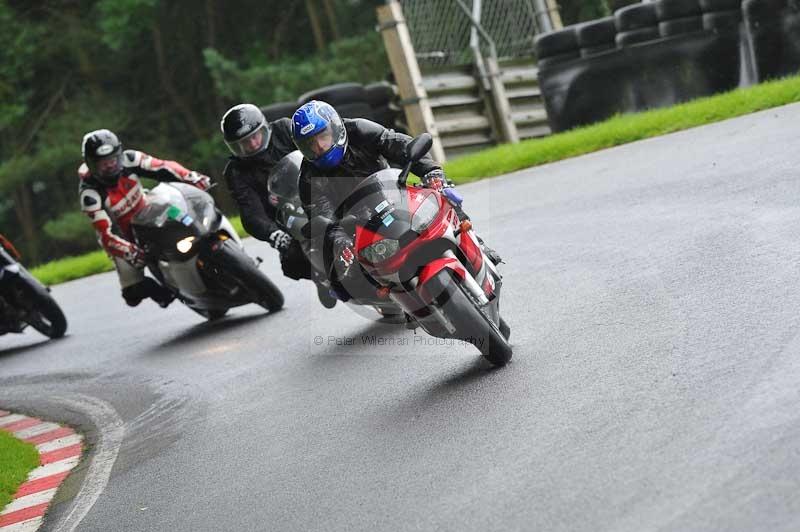 Motorcycle action photographs;Trackday digital images;cadwell;cadwell park photographs;event digital images;eventdigitalimages;motor racing louth lincolnshire;no limits trackdays;peter wileman photography;trackday;trackday photos