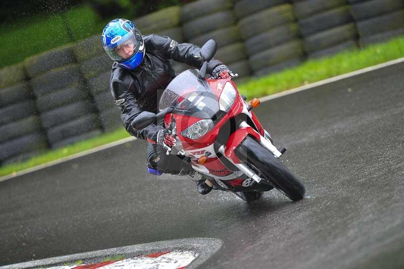 Motorcycle action photographs;Trackday digital images;cadwell;cadwell park photographs;event digital images;eventdigitalimages;motor racing louth lincolnshire;no limits trackdays;peter wileman photography;trackday;trackday photos