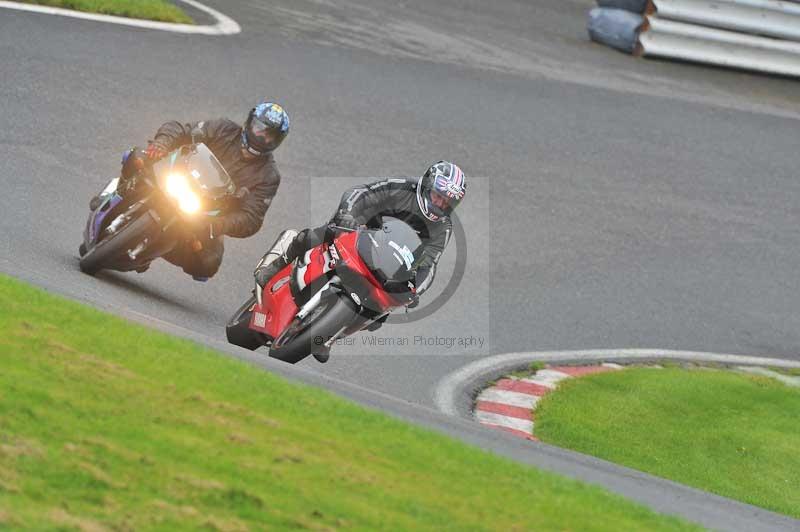 Motorcycle action photographs;Trackday digital images;cadwell;cadwell park photographs;event digital images;eventdigitalimages;motor racing louth lincolnshire;no limits trackdays;peter wileman photography;trackday;trackday photos