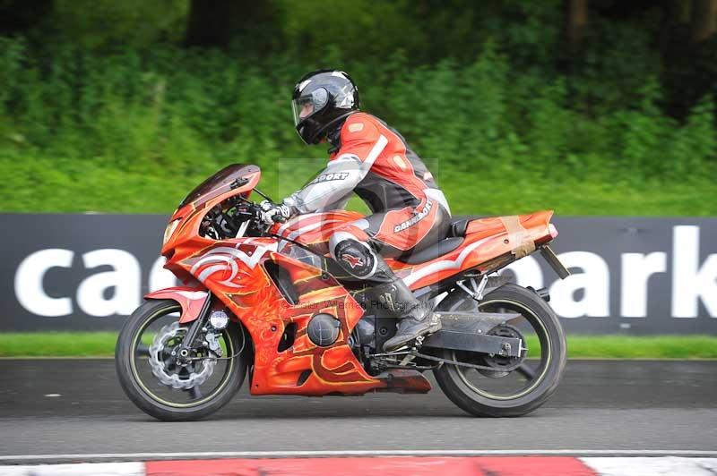 Motorcycle action photographs;Trackday digital images;cadwell;cadwell park photographs;event digital images;eventdigitalimages;motor racing louth lincolnshire;no limits trackdays;peter wileman photography;trackday;trackday photos