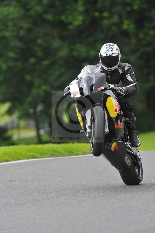 Motorcycle action photographs;Trackday digital images;cadwell;cadwell park photographs;event digital images;eventdigitalimages;motor racing louth lincolnshire;no limits trackdays;peter wileman photography;trackday;trackday photos