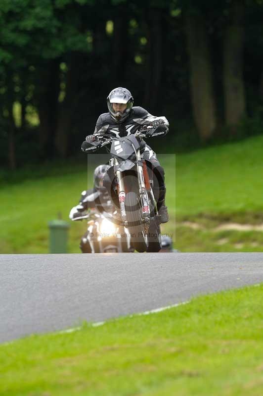 Motorcycle action photographs;Trackday digital images;cadwell;cadwell park photographs;event digital images;eventdigitalimages;motor racing louth lincolnshire;no limits trackdays;peter wileman photography;trackday;trackday photos