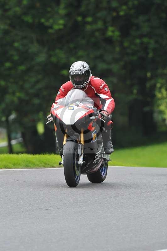 Motorcycle action photographs;Trackday digital images;cadwell;cadwell park photographs;event digital images;eventdigitalimages;motor racing louth lincolnshire;no limits trackdays;peter wileman photography;trackday;trackday photos