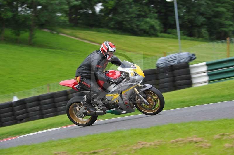 Motorcycle action photographs;Trackday digital images;cadwell;cadwell park photographs;event digital images;eventdigitalimages;motor racing louth lincolnshire;no limits trackdays;peter wileman photography;trackday;trackday photos