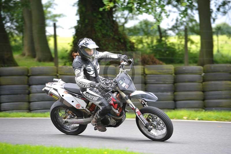 Motorcycle action photographs;Trackday digital images;cadwell;cadwell park photographs;event digital images;eventdigitalimages;motor racing louth lincolnshire;no limits trackdays;peter wileman photography;trackday;trackday photos