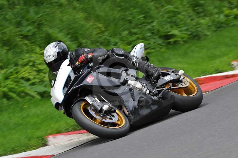 Motorcycle action photographs;Trackday digital images;cadwell;cadwell park photographs;event digital images;eventdigitalimages;motor racing louth lincolnshire;no limits trackdays;peter wileman photography;trackday;trackday photos