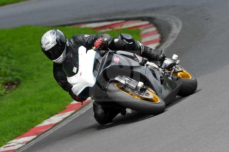 Motorcycle action photographs;Trackday digital images;cadwell;cadwell park photographs;event digital images;eventdigitalimages;motor racing louth lincolnshire;no limits trackdays;peter wileman photography;trackday;trackday photos