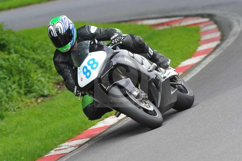 Motorcycle action photographs;Trackday digital images;cadwell;cadwell park photographs;event digital images;eventdigitalimages;motor racing louth lincolnshire;no limits trackdays;peter wileman photography;trackday;trackday photos