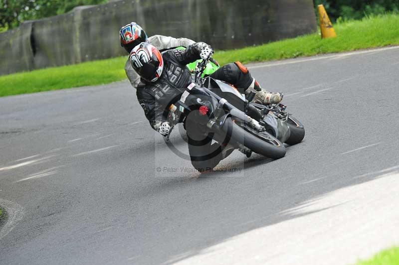 Motorcycle action photographs;Trackday digital images;cadwell;cadwell park photographs;event digital images;eventdigitalimages;motor racing louth lincolnshire;no limits trackdays;peter wileman photography;trackday;trackday photos