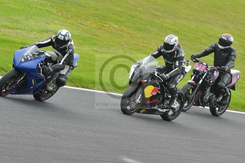Motorcycle action photographs;Trackday digital images;cadwell;cadwell park photographs;event digital images;eventdigitalimages;motor racing louth lincolnshire;no limits trackdays;peter wileman photography;trackday;trackday photos