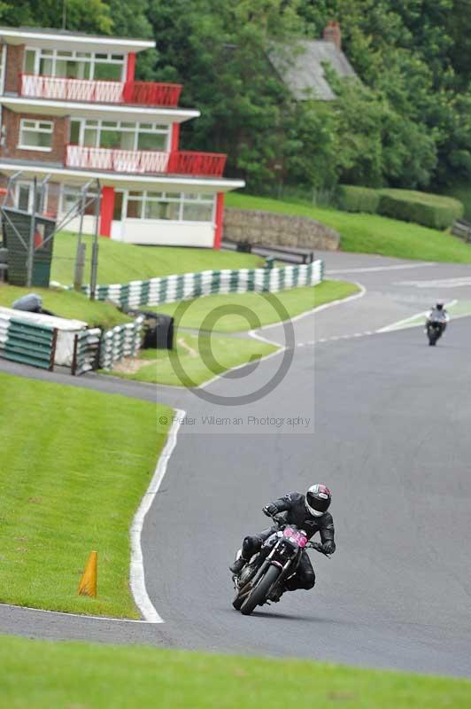 Motorcycle action photographs;Trackday digital images;cadwell;cadwell park photographs;event digital images;eventdigitalimages;motor racing louth lincolnshire;no limits trackdays;peter wileman photography;trackday;trackday photos