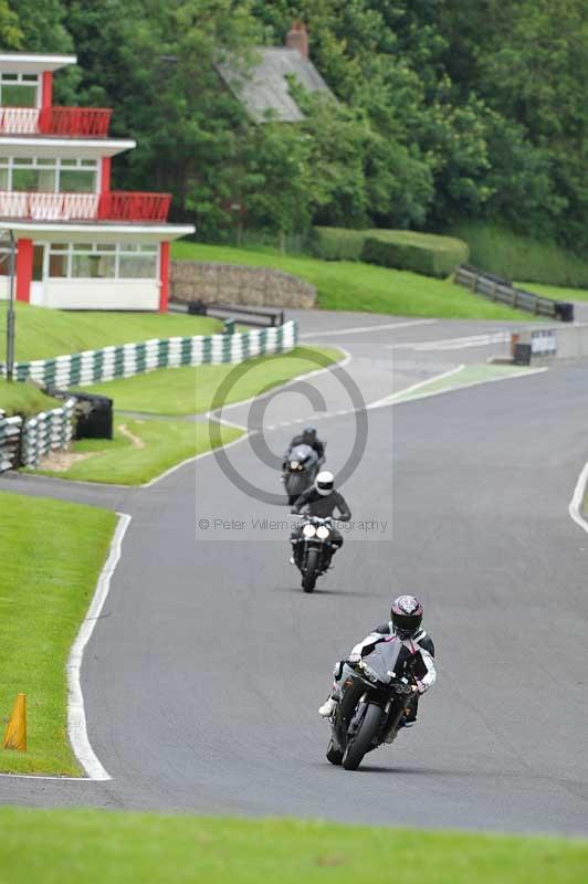 Motorcycle action photographs;Trackday digital images;cadwell;cadwell park photographs;event digital images;eventdigitalimages;motor racing louth lincolnshire;no limits trackdays;peter wileman photography;trackday;trackday photos