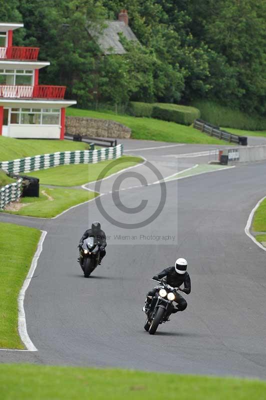Motorcycle action photographs;Trackday digital images;cadwell;cadwell park photographs;event digital images;eventdigitalimages;motor racing louth lincolnshire;no limits trackdays;peter wileman photography;trackday;trackday photos