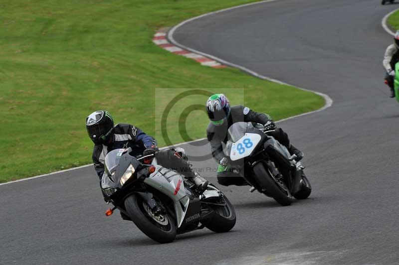 Motorcycle action photographs;Trackday digital images;cadwell;cadwell park photographs;event digital images;eventdigitalimages;motor racing louth lincolnshire;no limits trackdays;peter wileman photography;trackday;trackday photos