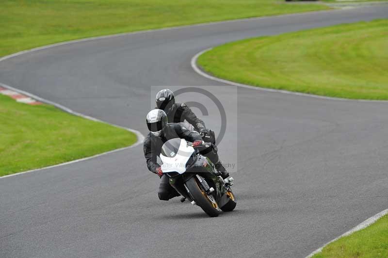 Motorcycle action photographs;Trackday digital images;cadwell;cadwell park photographs;event digital images;eventdigitalimages;motor racing louth lincolnshire;no limits trackdays;peter wileman photography;trackday;trackday photos