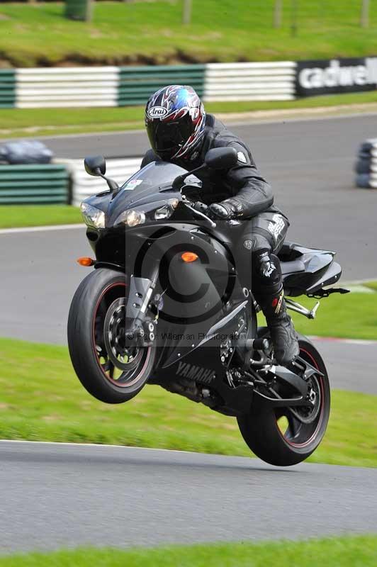 Motorcycle action photographs;Trackday digital images;cadwell;cadwell park photographs;event digital images;eventdigitalimages;motor racing louth lincolnshire;no limits trackdays;peter wileman photography;trackday;trackday photos
