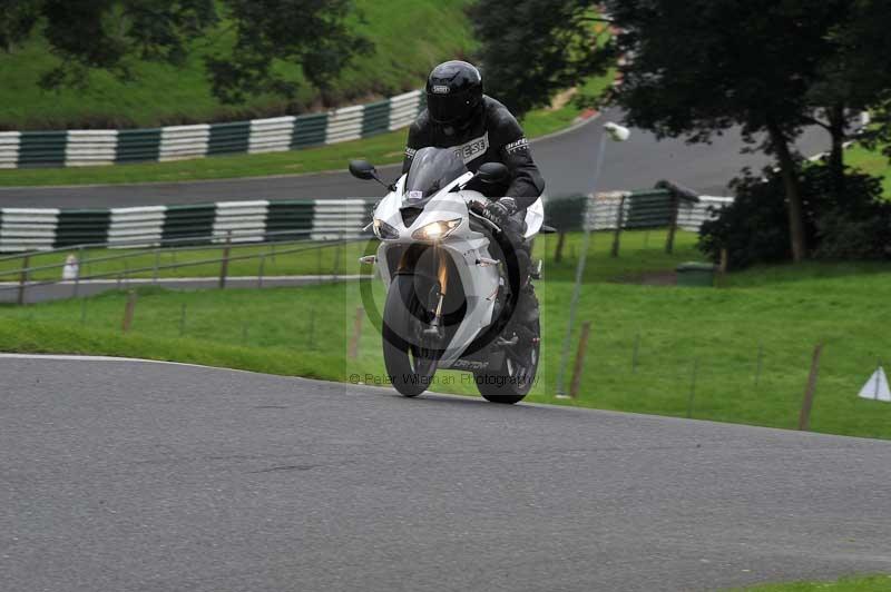Motorcycle action photographs;Trackday digital images;cadwell;cadwell park photographs;event digital images;eventdigitalimages;motor racing louth lincolnshire;no limits trackdays;peter wileman photography;trackday;trackday photos